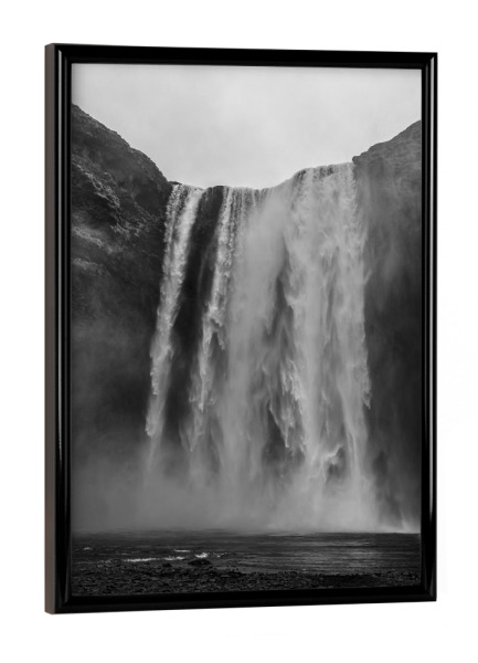 Poster mit schwarzem Rahmen "Wasserfall Skógafoss Island" artboxONE - Natur,Reise,Schwarzweiß
