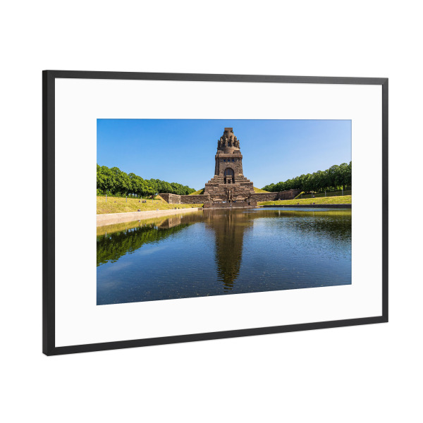 Poster mit Rahmen Schwarz (Metallic) "Wasser, Bäume, Denkmal" artboxONE - Reise,Architektur,Städte / Weitere