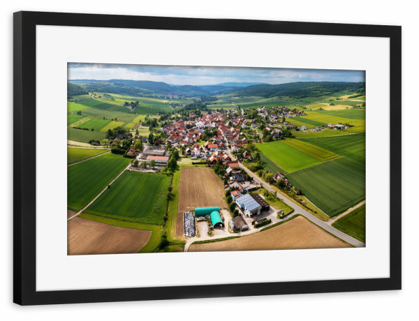 Poster mit Rahmen schwarz "Netra im schönen Nordhessen" artboxONE - Natur,Architektur - Netra,Ringgau,Hessen,Dorf,Nordhessen,Gemeinde ringgau