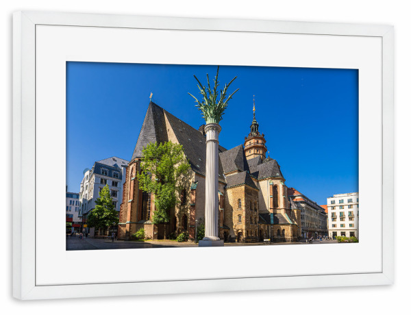 Poster mit Rahmen weiß "Säule, Kirche, Stadt" artboxONE - Städte,Reise,Architektur