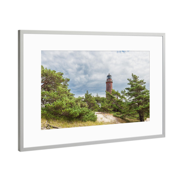 Poster mit Rahmen Silber "Bäume, Leuchtturm, Wolken" artboxONE - Natur,Reise,Architektur