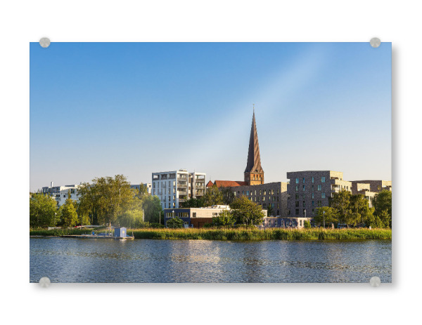Acrylglasbild "Warnow, Bäume, Häuser, Kirche" artboxONE - Städte,Reise,Architektur