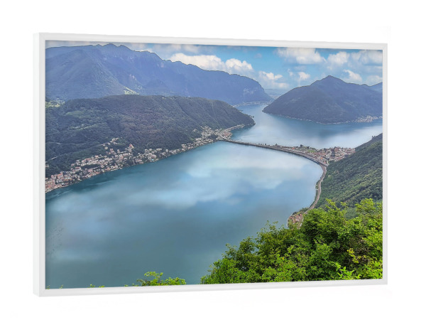 Poster mit weißem Rahmen "Der Luganer See von oben" artboxONE - Natur,Reise