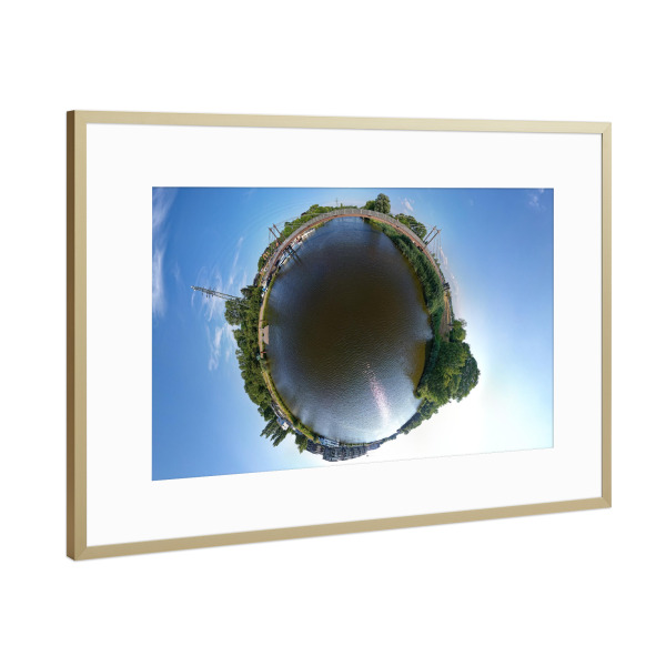 Poster mit Rahmen Gold "Geesthacht HafenbrückeWestside;5m" artboxONE - Städte,Natur,Reise,Architektur,Städte / Weitere