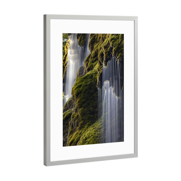 Poster mit Rahmen Silber "Schleierfälle" artboxONE - Natur - Schleierfälle,Wasserfall,Wasserfälle,Natur,Landschaft,Wasser,Moos