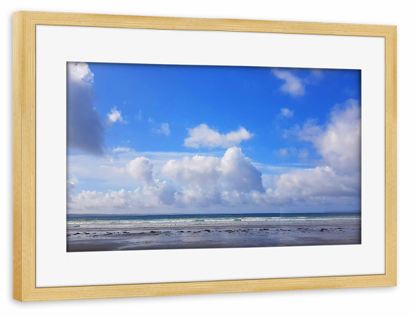 Poster mit Rahmen kiefer "Blauer Himmel. Meer und Strand" artboxONE - Reise,Reise / Strand und Meer,Reise / Länder