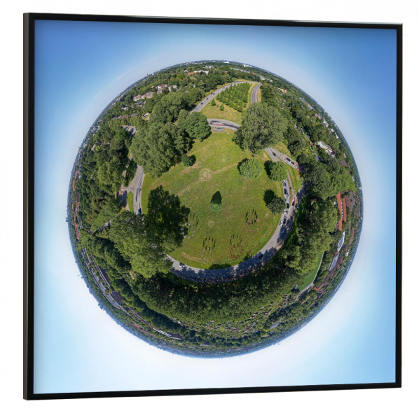 Poster mit schwarzem Rahmen 30x30 cm "Hamburg Horner Kreisel" artboxONE - Städte,Städte / Hamburg,Natur,Reise,Architektur