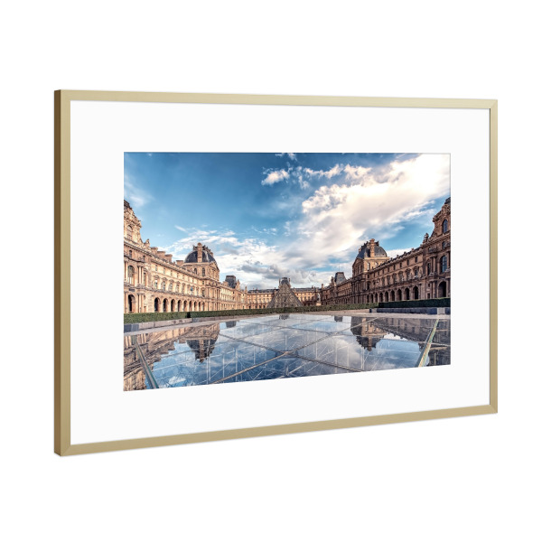 Poster mit Rahmen Gold "Louvre-Reflexion" artboxONE - Städte,Reise,Architektur,Städte / Paris,Reise / Länder
