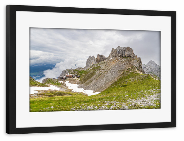 Poster mit Rahmen schwarz "Berg, Bergstation, Wolken" artboxONE - Natur,Reise,Architektur