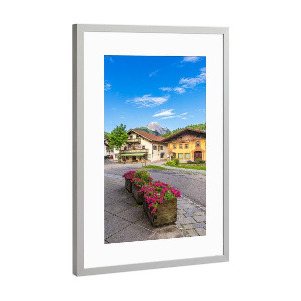 Poster mit Rahmen Silber "Blumen, Straße, Häuser" artboxONE - Städte,Natur,Reise,Architektur