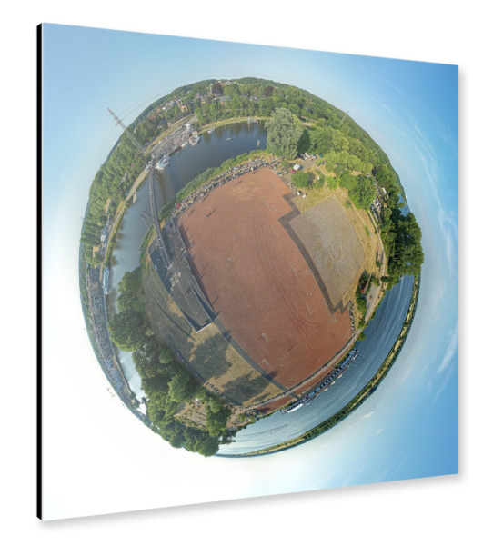 Alu-Dibond "Menzer-Werft-Platz" 30x30 cm artboxONE