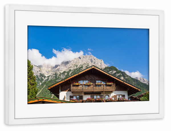 Poster mit Rahmen weiß "Wolken, Haus, Berge" artboxONE - Natur,Reise,Architektur