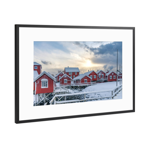 Poster mit Rahmen Schwarz (Metallic) "Fischerdorf Norwegen" artboxONE - Natur,Architektur,Reise / Länder