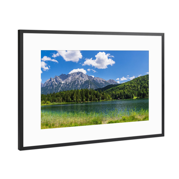 Poster mit Rahmen Schwarz (Metallic) "See, Bäume, Berge, Wolken" artboxONE - Natur,Reise