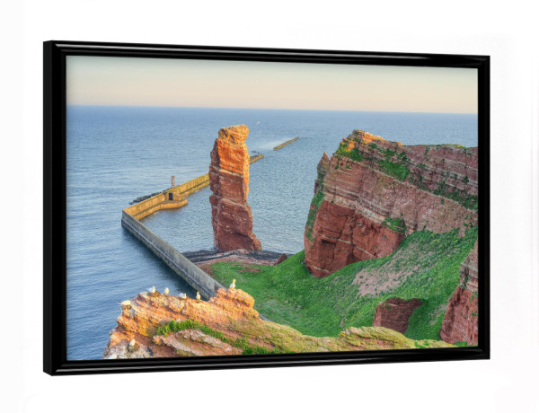 Poster mit schwarzem Rahmen "Helgoland am Morgen" artboxONE - Natur,Reise,Reise / Strand und Meer