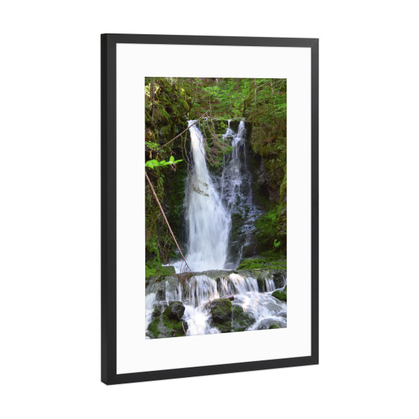 Poster mit Rahmen Schwarz (Metallic) "Dicksen Falls" artboxONE - Natur,Reise,Reise / Länder