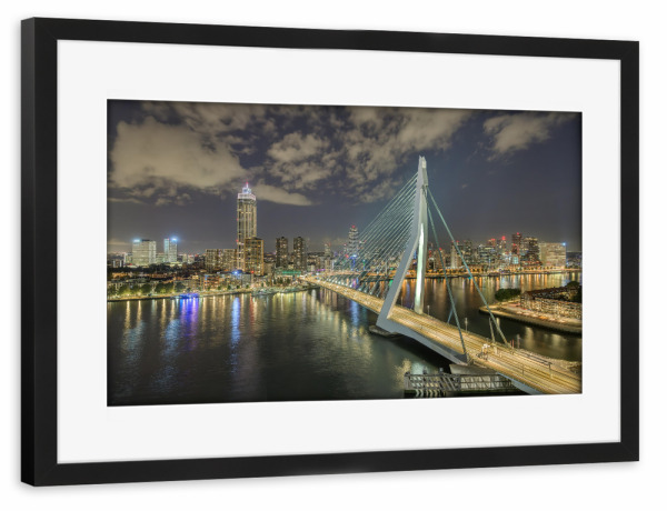 Poster mit Rahmen schwarz "Rotterdam bei Nacht" artboxONE - Städte,Reise,Architektur