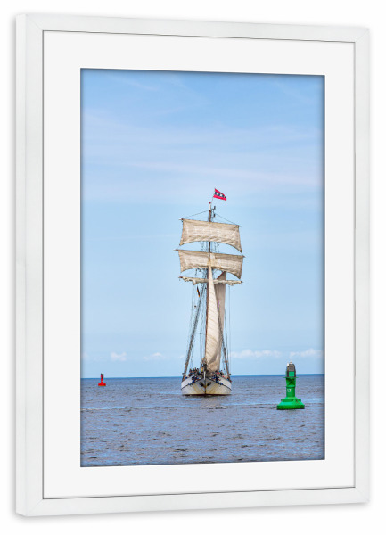 Poster mit Rahmen weiß "Bojen und Windjammer" artboxONE - Natur,Reise,Reise / Strand und Meer
