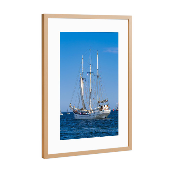Poster mit Rahmen Kupfer "Windjammer, Meer, Wolken" artboxONE - Natur,Reise,Reise / Strand und Meer