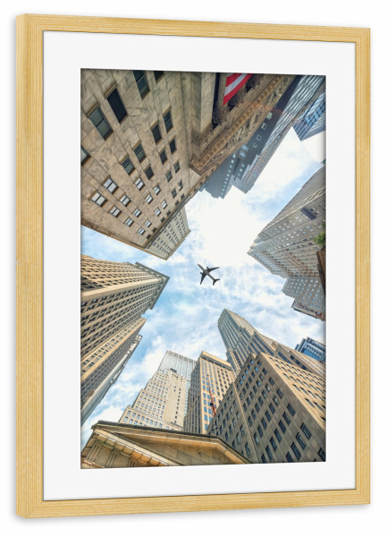 Poster mit Rahmen kiefer "Belebter Himmel in Manhattan" artboxONE - Städte,Städte / New York,Reise,Architektur,Reise / Länder