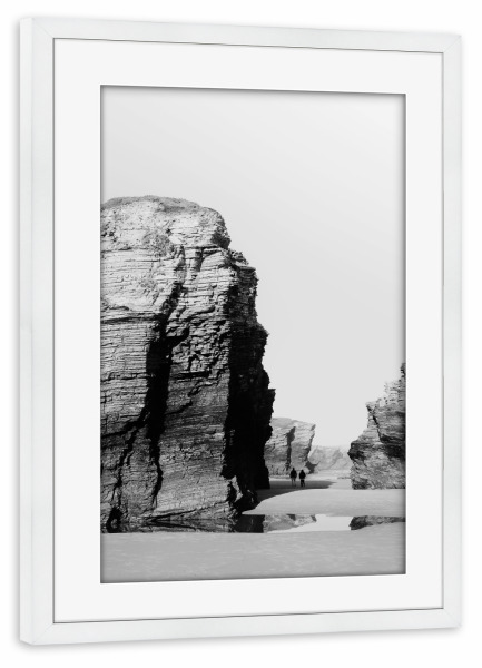 Poster mit Rahmen weiß "Wir sind klein" artboxONE - Natur,Reise,Abstrakt,Reise / Strand und Meer,Reise / Länder - Blackandwhite,Schwarzweiß,Landschaft