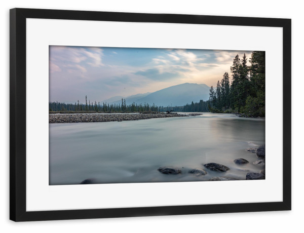 Poster mit Rahmen schwarz "Fluss bei Jasper" artboxONE - Natur,Reise
