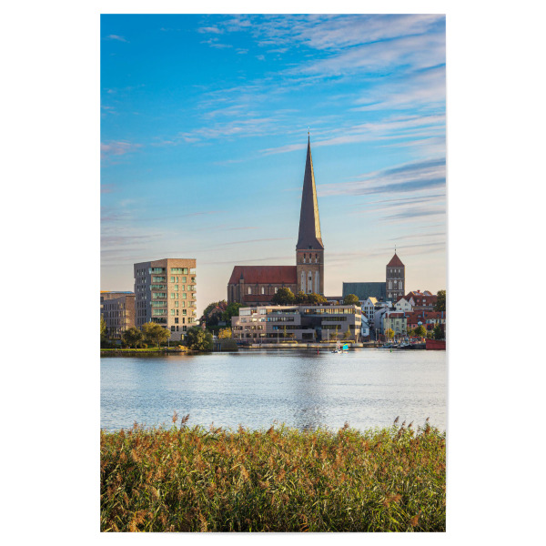 Poster "Kirche, Schilf, Fluss, Wolken" artboxONE - Natur,Reise,Architektur