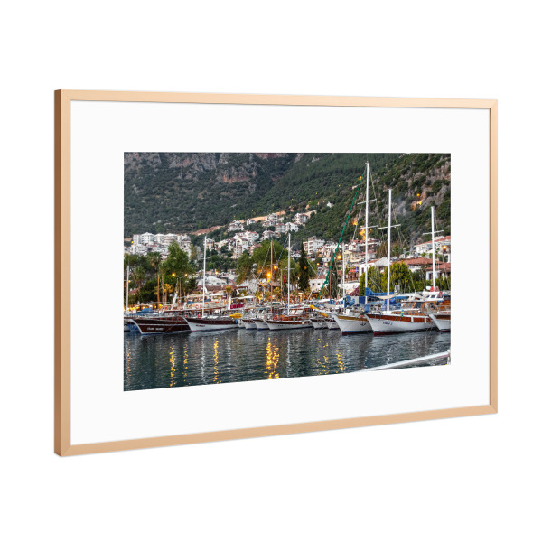 Poster mit Rahmen Kupfer "Idyllischer Hafen am Abend" artboxONE - Natur,Reise,Reise / Strand und Meer