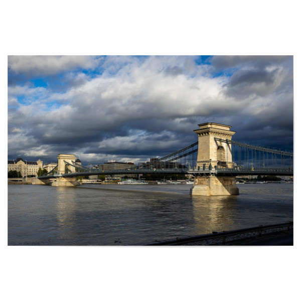 Poster 30x20 cm "Die Donaubrücke in Budapest" artboxONE - Reise,Architektur,Städte / Budapest - Budapest,Kettenbrücke,Donau,Ungarn,Buda,Pest,Brücke