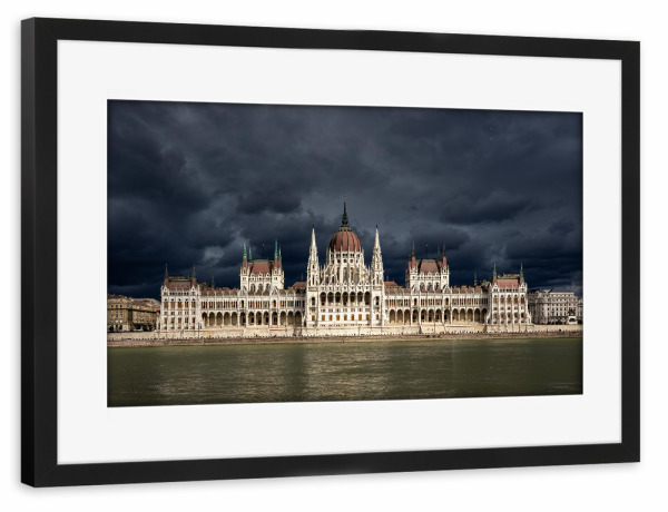 Poster mit Rahmen schwarz "Budapest Parlament an der Donau" artboxONE - Reise,Architektur,Städte / Budapest