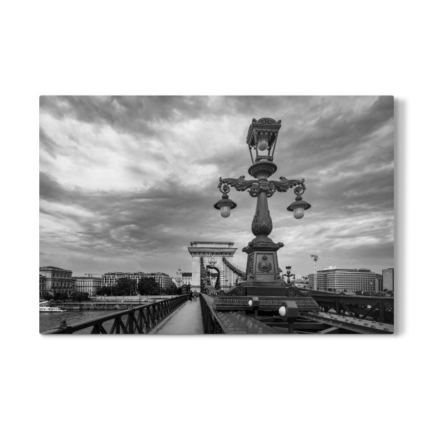 Galerie-Print "Die Laternen der Kettenbrücke" 30x20 cm artboxONE