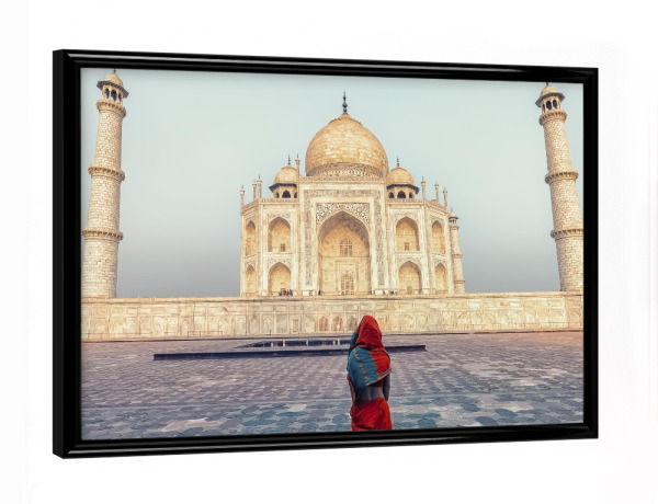 Poster mit schwarzem Rahmen "Betrachtung des Taj Mahal" artboxONE - Reise,Architektur,Reise / Asien,Reise / Länder,Städte / Weitere