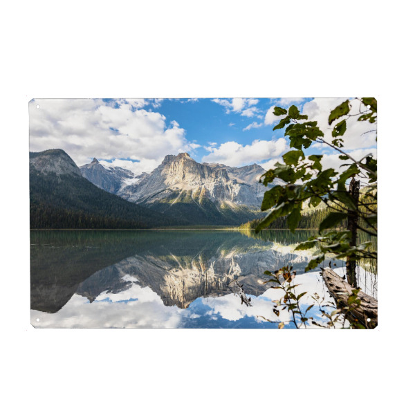 Metall Poster "Bergpanorama Blätter Vordergrund" artboxONE - Natur,Reise