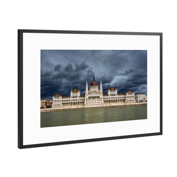 Poster mit Rahmen Schwarz (Metallic) "Das Parlament an der Donau" artboxONE - Reise,Architektur,Städte / Budapest