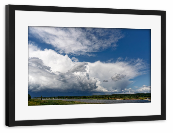 Poster mit Rahmen schwarz "Gewitterdramatik an der Oder" artboxONE - Natur