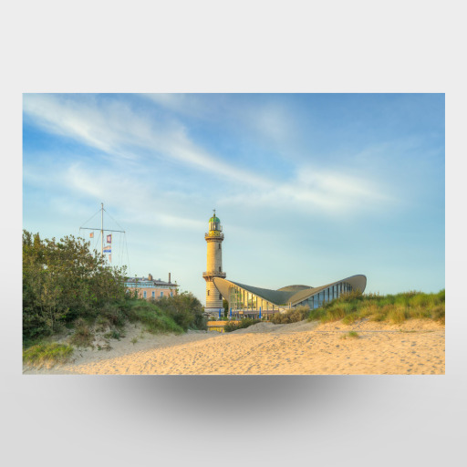 Tea pot and Warnemünde lighthouse