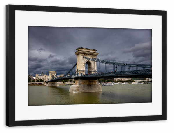 Poster mit Rahmen schwarz "Kettenbrücke über die Donau" artboxONE - Reise,Architektur,Städte / Budapest