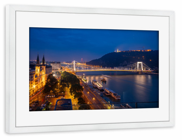 Poster mit Rahmen weiß "Die Elisabethbrücke" artboxONE - Reise,Architektur,Städte / Budapest - Budapest,Ungarn,Donau,Elisabethbrücke,Brücke,Buda,Pest