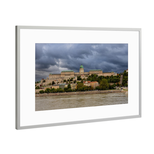 Poster mit Rahmen Silber "Der Burgpalast" artboxONE - Architektur,Städte / Budapest - Budapest,Ungarn,Burgpalast,Burgviertel,Donau,Buda,Pest
