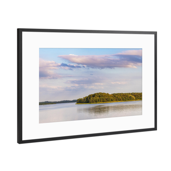 Poster mit Rahmen Schwarz (Metallic) "See, Wolken, Wald" artboxONE - Natur,Reise