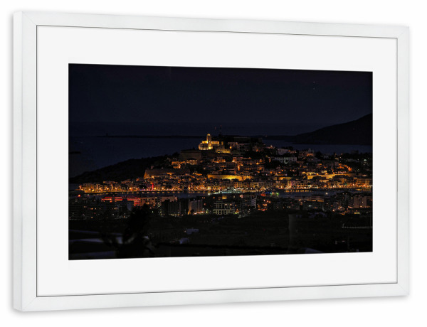 Poster mit Rahmen weiß "Ibiza Stadt" artboxONE - Reise,Architektur,Reise / Strand und Meer