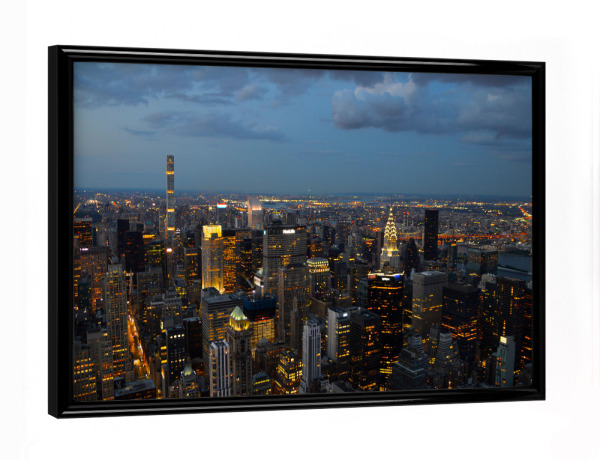 Poster mit schwarzem Rahmen "Manhattan @ night" artboxONE - Städte / New York,Reise,Architektur,Reise / Länder