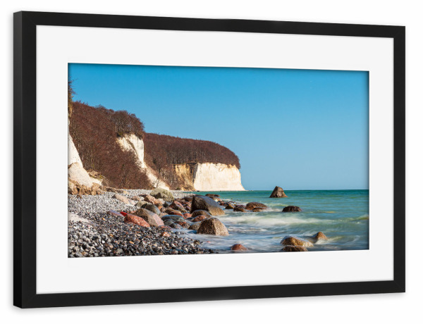 Poster mit Rahmen schwarz "Kreidefelsen und Ostsee" artboxONE - Natur,Reise,Reise / Strand und Meer