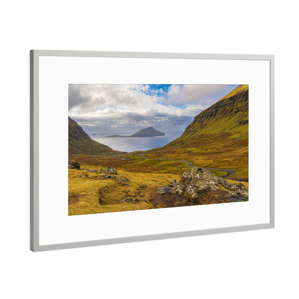 Poster mit Rahmen Silber "Landschaft auf Streymoy" artboxONE - Natur,Reise,Reise / Strand und Meer,Reise / Länder