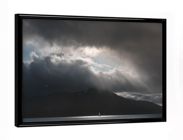 Poster mit schwarzem Rahmen "Segler in Norwegen" artboxONE - Natur,Reise