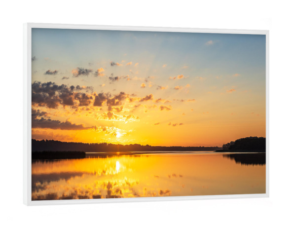 Poster mit weißem Rahmen "Ein neuer Tag am Schaalsee" artboxONE - Natur,Reise