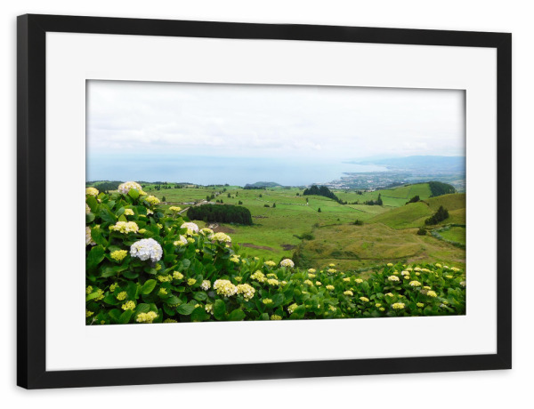 Poster mit Rahmen schwarz "Küstenlandschaft Azoren" artboxONE - Natur,Reise,Reise / Strand und Meer,Reise / Länder