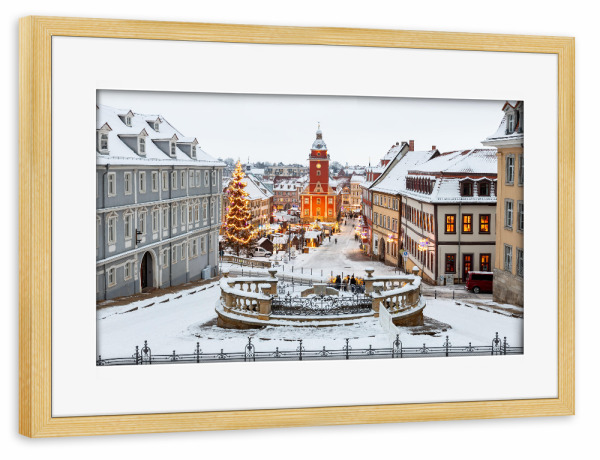 Poster mit Rahmen kiefer "Der Gothaer Hauptmarkt im Winter" artboxONE - Architektur