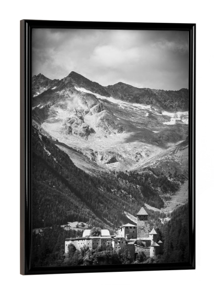 Poster mit schwarzem Rahmen "Schloss im Himmel s/w" artboxONE - Natur,Reise,Reise / Länder,Für Papa - Burg,Berge,Naturfotografie,Natur,Landschaft
