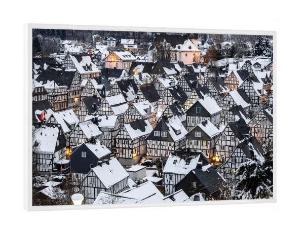Poster mit weißem Rahmen "Das Winterliche Freudenberg" artboxONE - Architektur